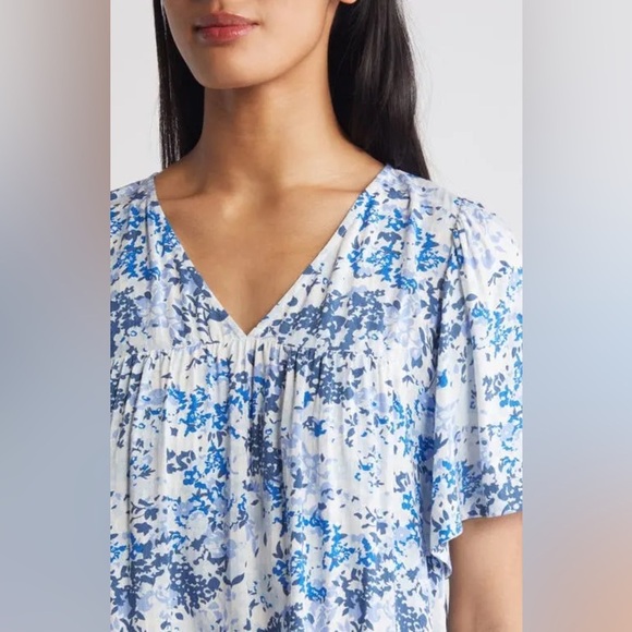 Caslon Blue and White Flutter Sleeve Blouse - Picture 6 of 12